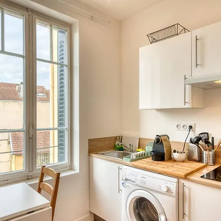 La Urbaine - Grand - Proche Metro B Apartmán *
